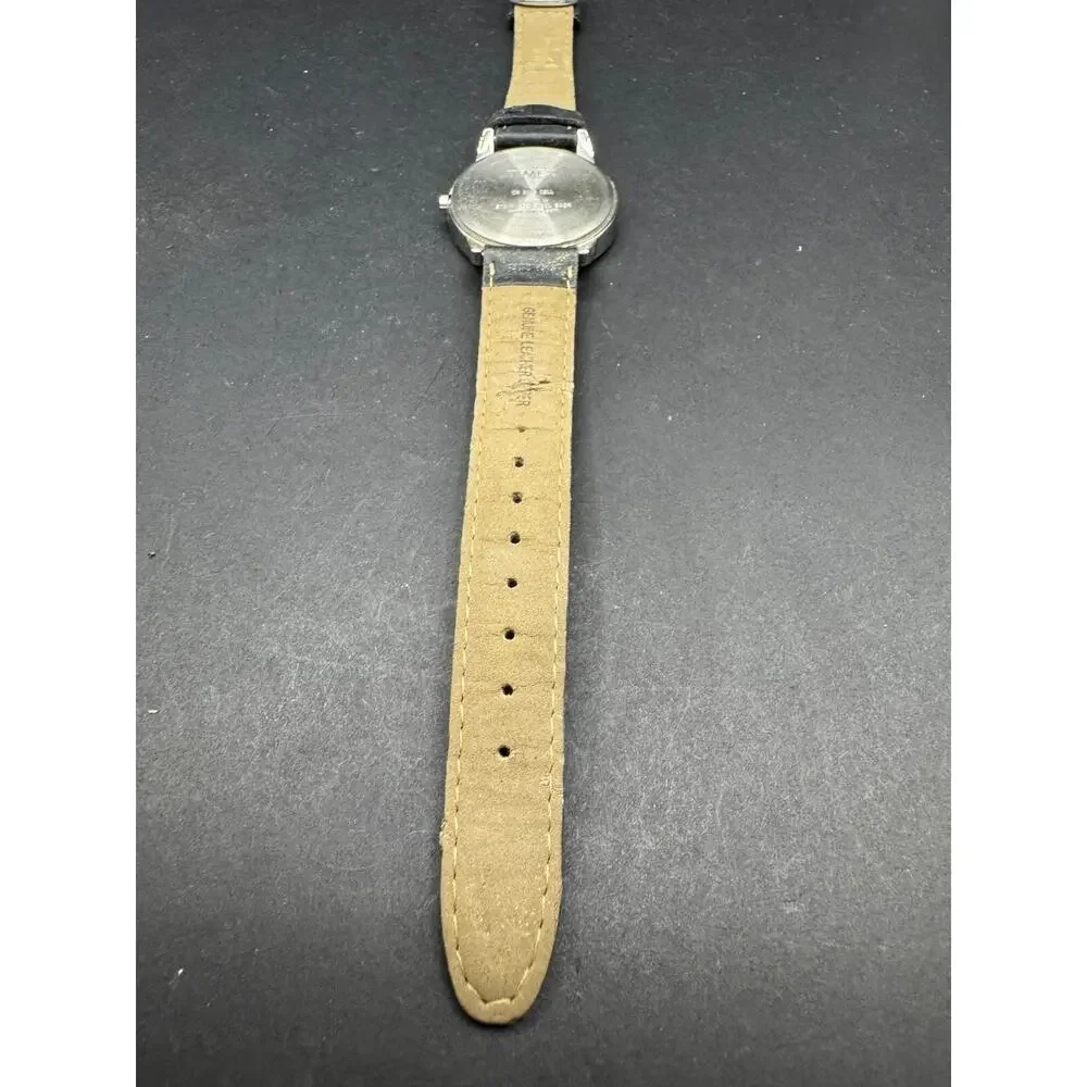 Timex Indiglo WR 30m Easy Reader Watch White Dial Black Leather Band 35mm